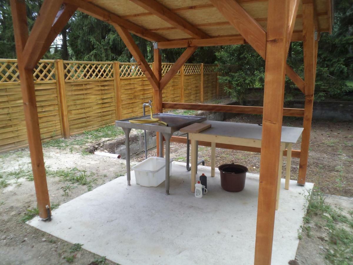 كيستاي Akvarium Apartmanhazak المظهر الخارجي الصورة
